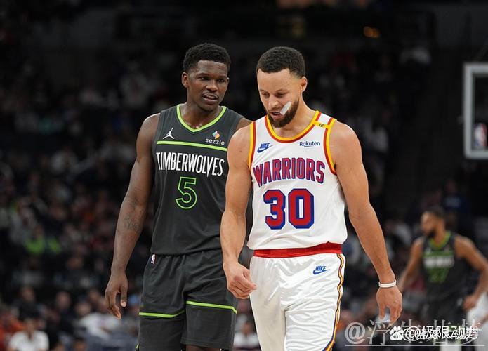 12月13日常规赛：勇士对阵森林狼 精彩集锦